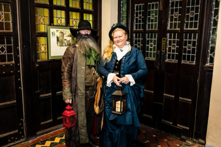 Francis Tully photos (68)