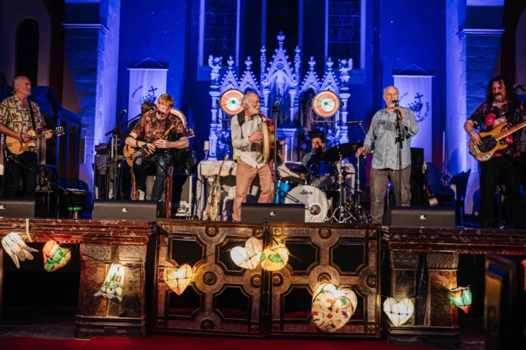 Lantern Walk & Kila Concert (1)_compressed